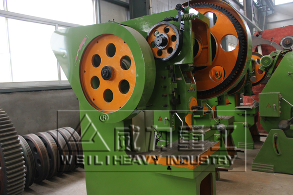 導(dǎo)致25噸鋼板固定臺沖床